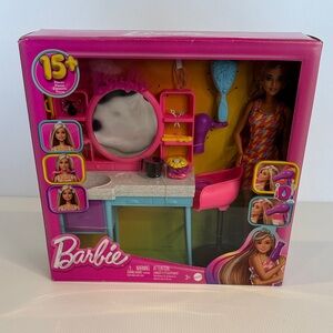 🩷 NIB. Barbie Styling Hair Salon playset